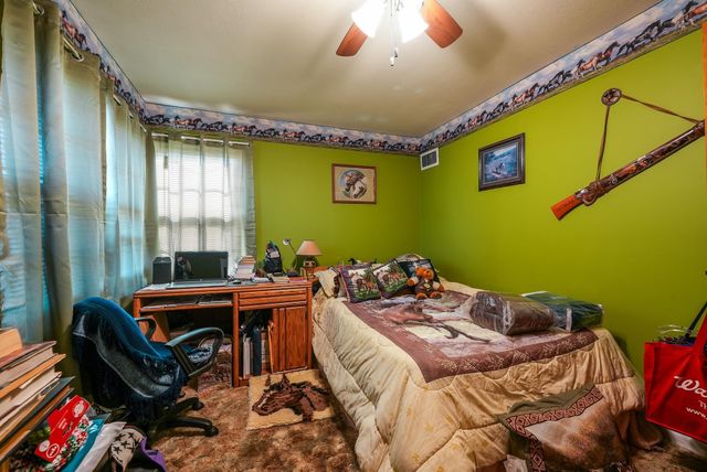 1387 SE Bluestem Rd, El Dorado, KS 67042