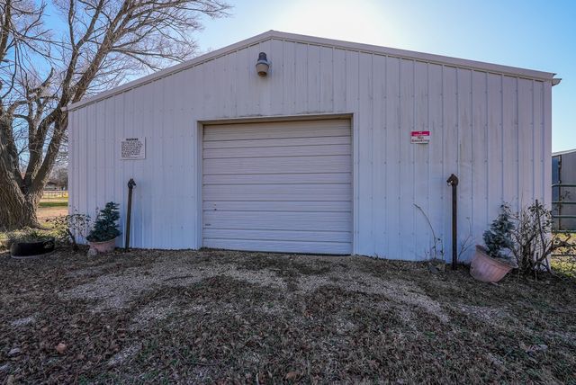1387 SE Bluestem Rd, El Dorado, KS 67042