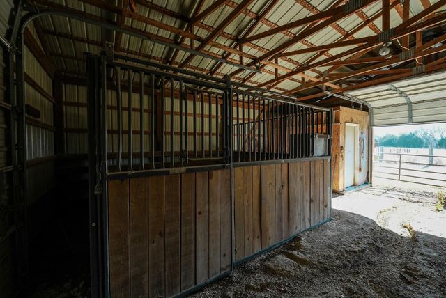 1387 SE Bluestem Rd, El Dorado, KS 67042