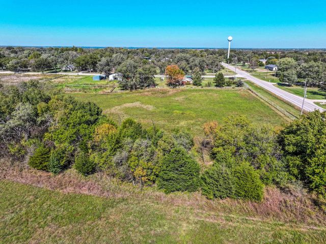 1387 SE Bluestem Rd, El Dorado, KS 67042