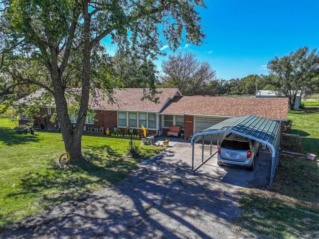 1387 SE Bluestem Rd, El Dorado, KS 67042