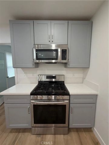 121 W 84th, Los Angeles, CA 90003