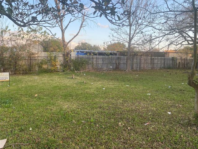 3848 Mainer Street, Houston, TX 77021