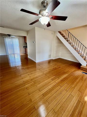 3560 Windmill DR, Virginia Beach, VA 23453