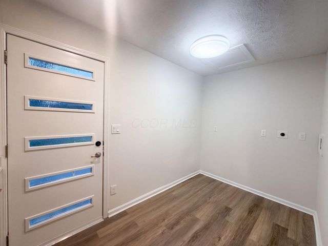 1979 E Cooke Road, Columbus, OH 43224