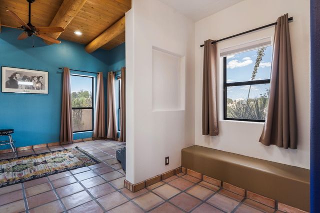 154 Placitas Trails Road, Placitas, NM 87043