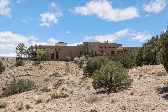 154 Placitas Trails Road, Placitas, NM 87043
