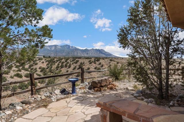 154 Placitas Trails Road, Placitas, NM 87043