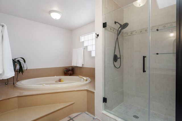154 Placitas Trails Road, Placitas, NM 87043