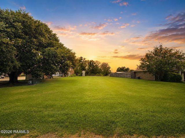 110 Blk Sunflower Drive, Lafayette, LA 70508