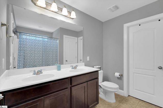 100 Romsey Circle, Simpsonville, SC 28681