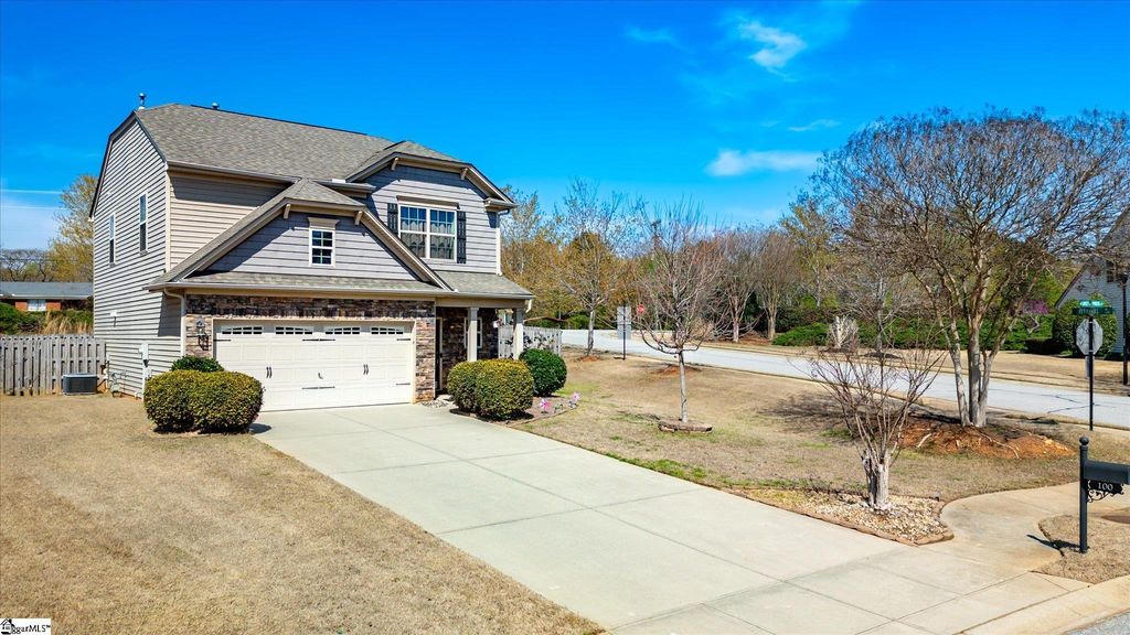 100 Romsey Circle, Simpsonville, SC 28681