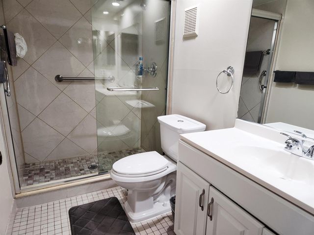15217 Lakes Of Delray Boulevard 87, Delray Beach, FL 33484