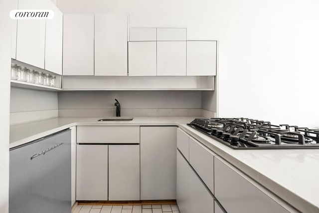 154A HICKS Street, New York City, NY 11201