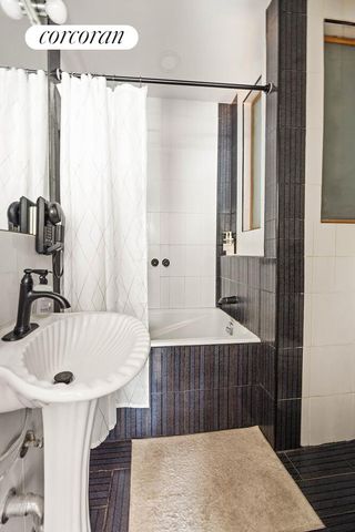 154A HICKS Street, New York City, NY 11201