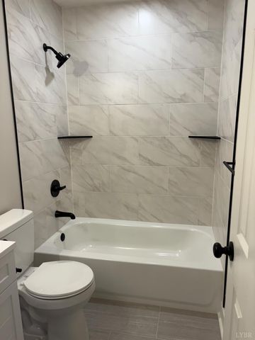 272 Ridgeview Lane, Madison Heights, VA 24572