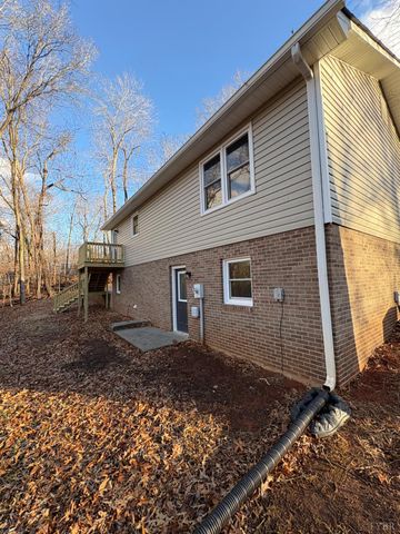 272 Ridgeview Lane, Madison Heights, VA 24572