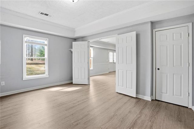 502 W Green Court, Woodstock, GA 30189