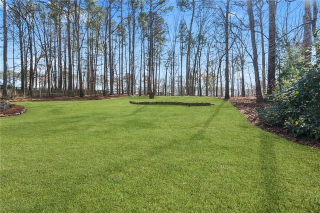 502 W Green Court, Woodstock, GA 30189