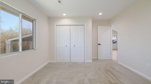 36 MOCKORANGE LN, Levittown, PA 19054