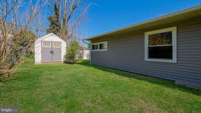 36 MOCKORANGE LN, Levittown, PA 19054