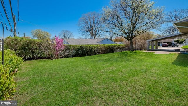 36 MOCKORANGE LN, Levittown, PA 19054