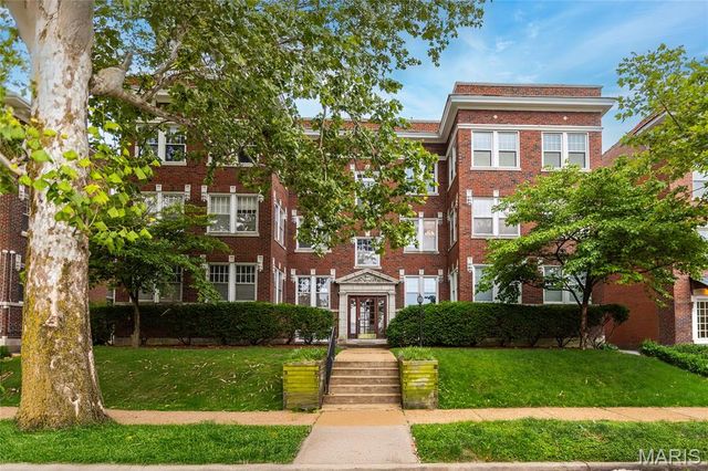 6300 Northwood Avenue 3W, Clayton, MO 63105