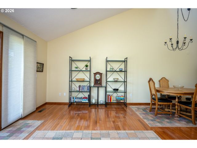 6296 PREAKNESS Dr, West Linn, OR 97068