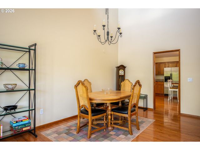 6296 PREAKNESS Dr, West Linn, OR 97068