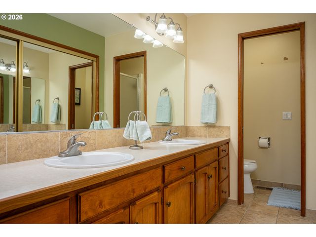 6296 PREAKNESS Dr, West Linn, OR 97068