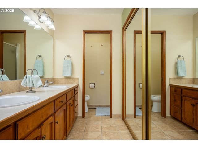6296 PREAKNESS Dr, West Linn, OR 97068