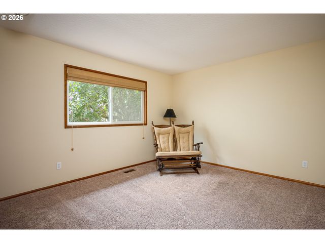 6296 PREAKNESS Dr, West Linn, OR 97068