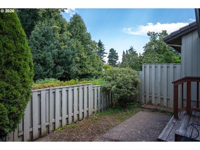 6296 PREAKNESS Dr, West Linn, OR 97068