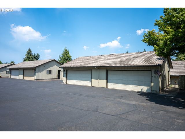 6296 PREAKNESS Dr, West Linn, OR 97068