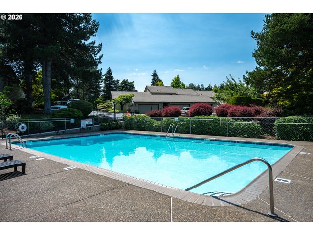6296 PREAKNESS Dr, West Linn, OR 97068