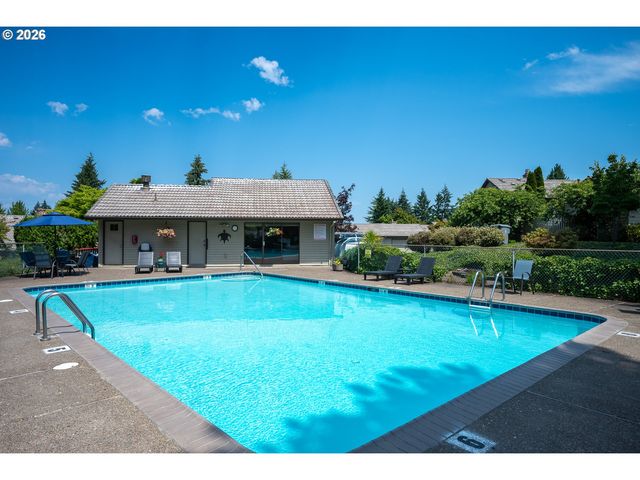 6296 PREAKNESS Dr, West Linn, OR 97068