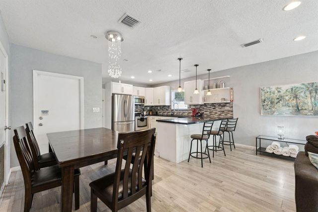 1631 N Andrews Square, Fort Lauderdale, FL 33311