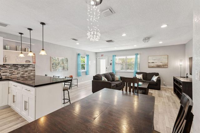 1631 N Andrews Square, Fort Lauderdale, FL 33311