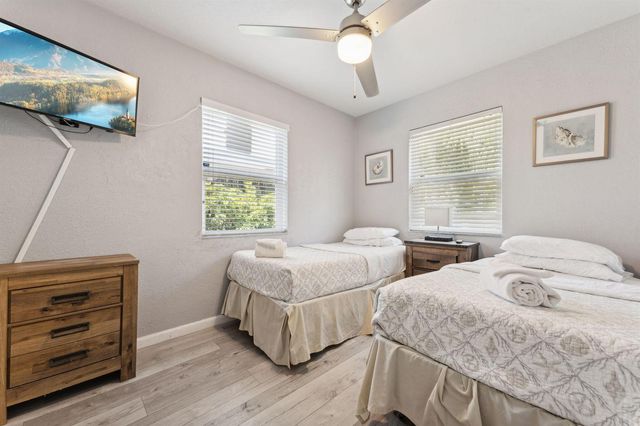 1631 N Andrews Square, Fort Lauderdale, FL 33311