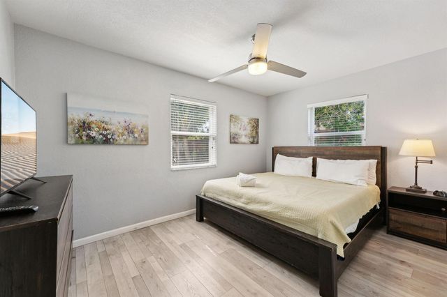 1631 N Andrews Square, Fort Lauderdale, FL 33311