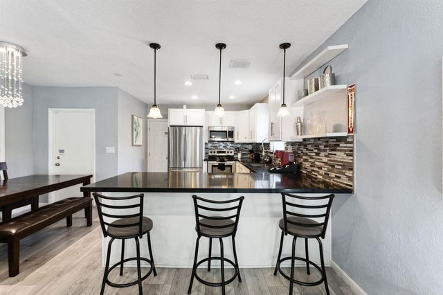 1631 N Andrews Square, Fort Lauderdale, FL 33311