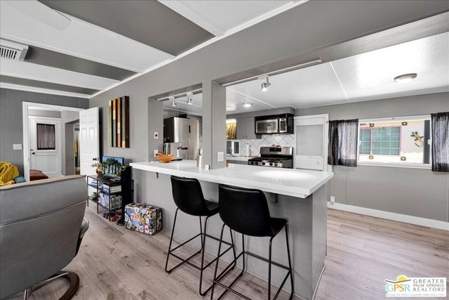 107 Caravan Street, Palm Springs, CA 92264