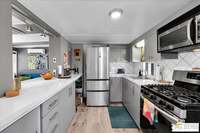 107 Caravan Street, Palm Springs, CA 92264