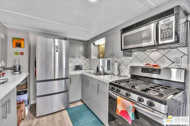 107 Caravan Street, Palm Springs, CA 92264