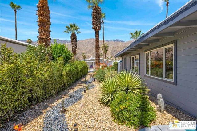 107 Caravan Street, Palm Springs, CA 92264