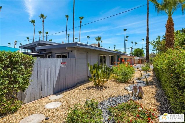 107 Caravan Street, Palm Springs, CA 92264