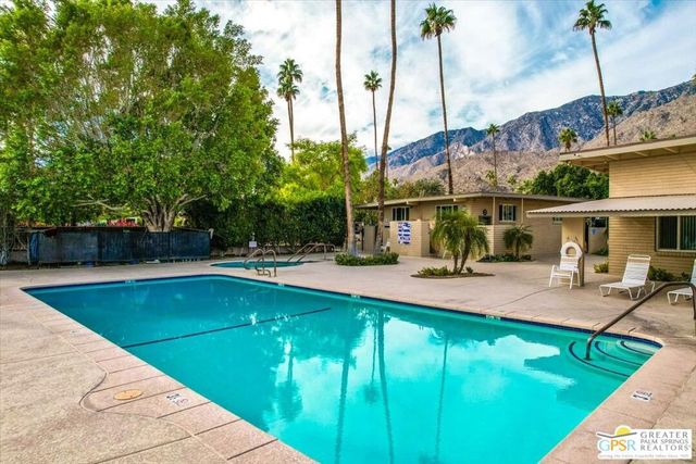 107 Caravan Street, Palm Springs, CA 92264