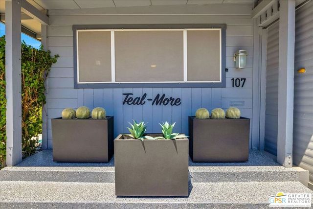 107 Caravan Street, Palm Springs, CA 92264