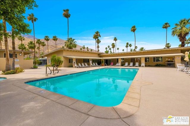 107 Caravan Street, Palm Springs, CA 92264