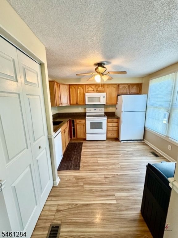 5 Constitution Way, Franklin Boro, NJ 07416 — photo 4